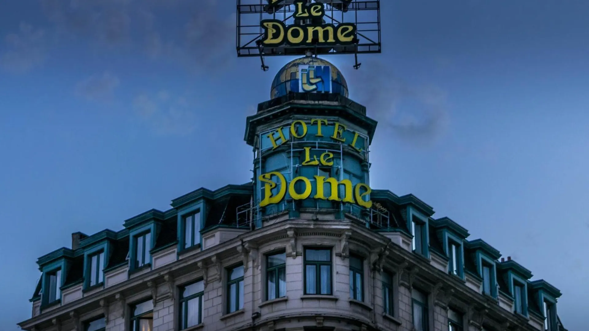 Hotel Le Dome location