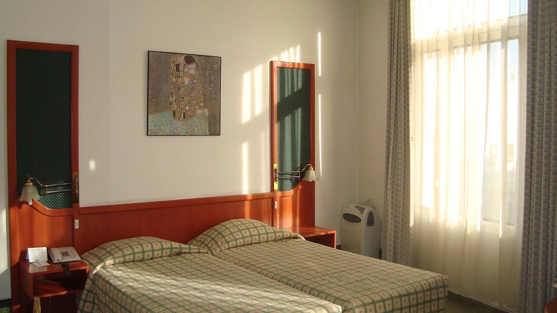 Hotel Le Dome Bruksela